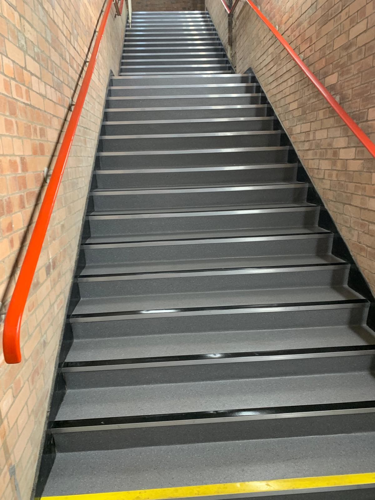Stairwell landing after cleaning