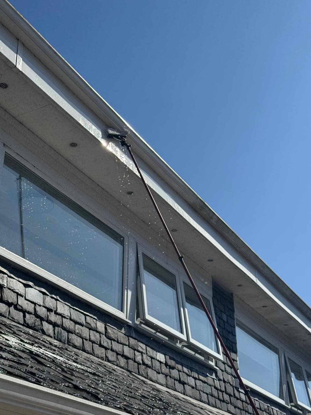 Gutter run cleared end-to-end