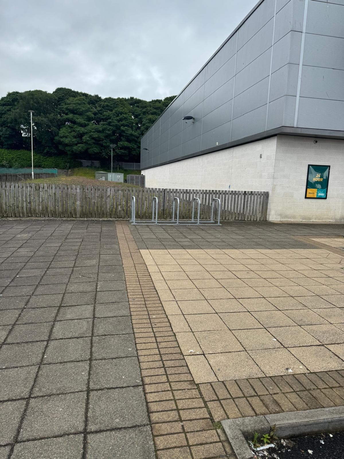 Cleaned strip contrast against dirty paving