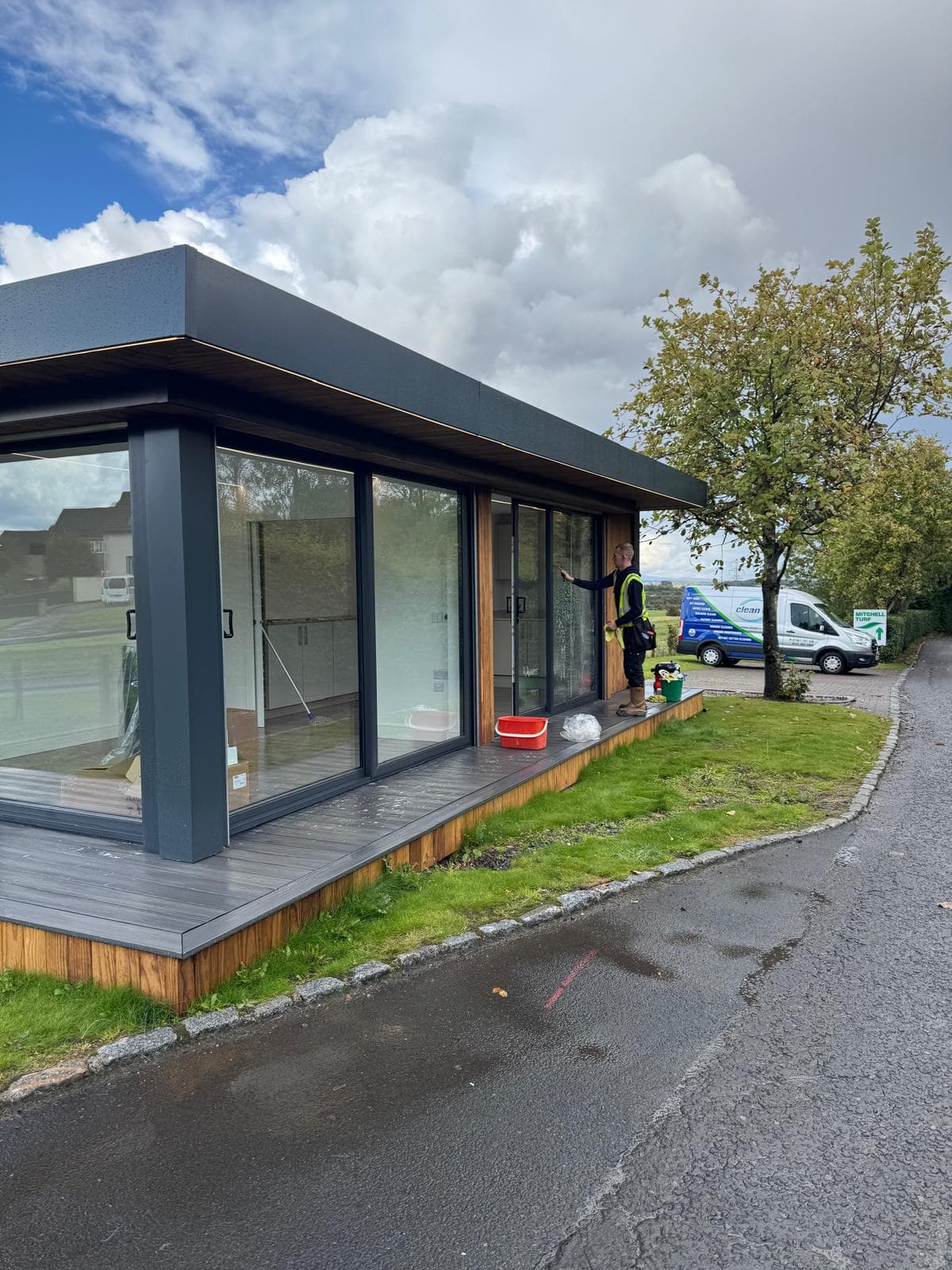 Briar Homes Barrhead sales pod – glass detail